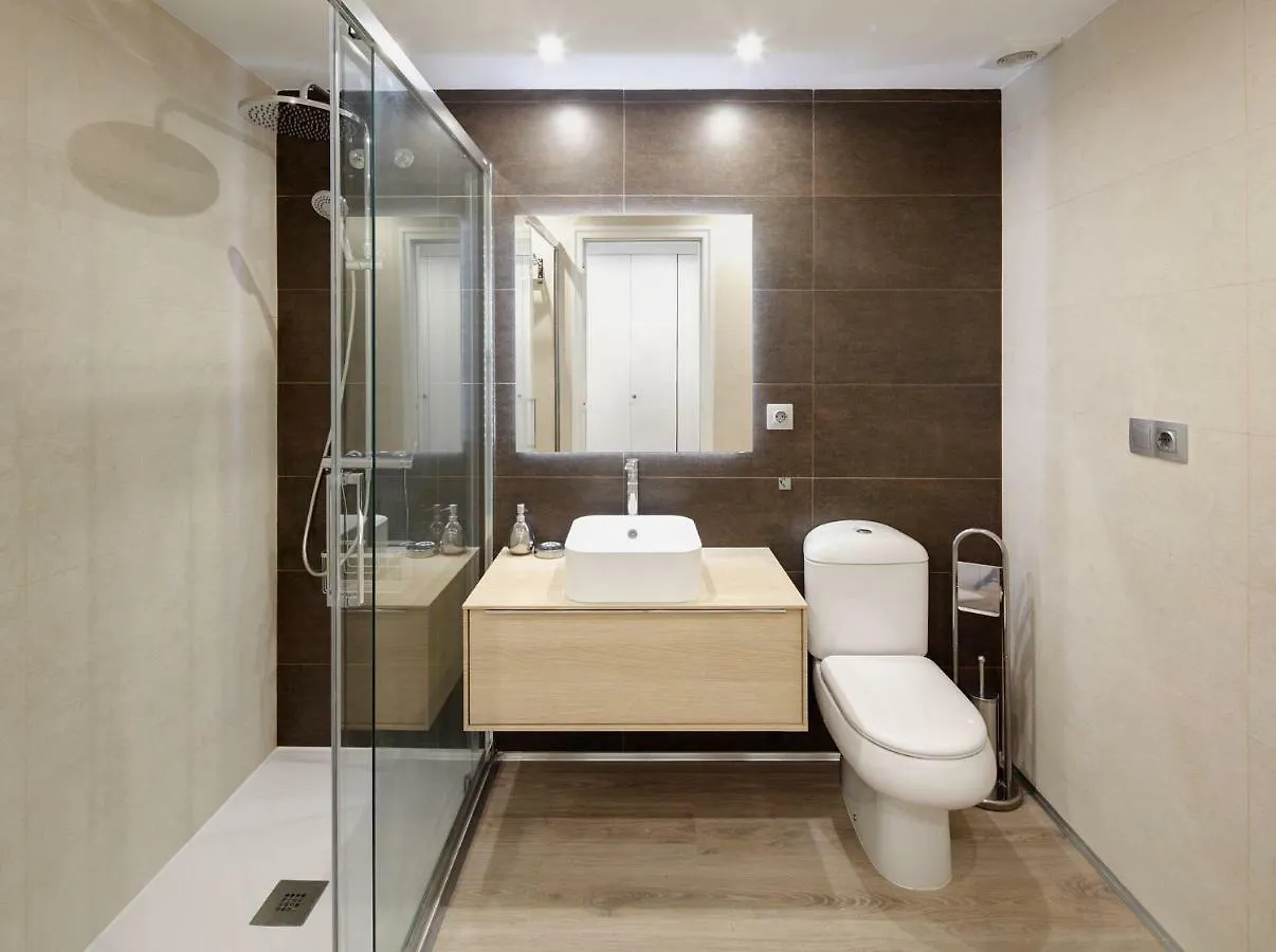 Fantastic Apartment Next To Guadalmina Golf Course In 马尔韦利亚